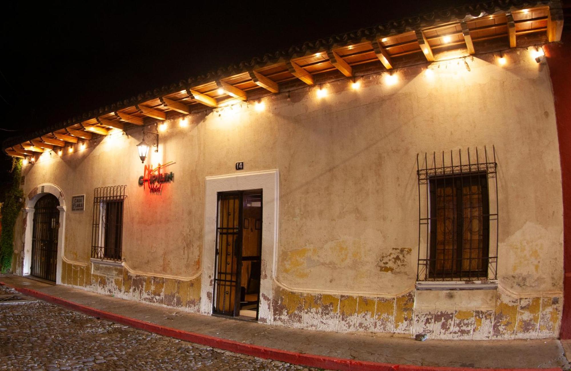 Hot Chipilin Hostel Antigua Exterior photo
